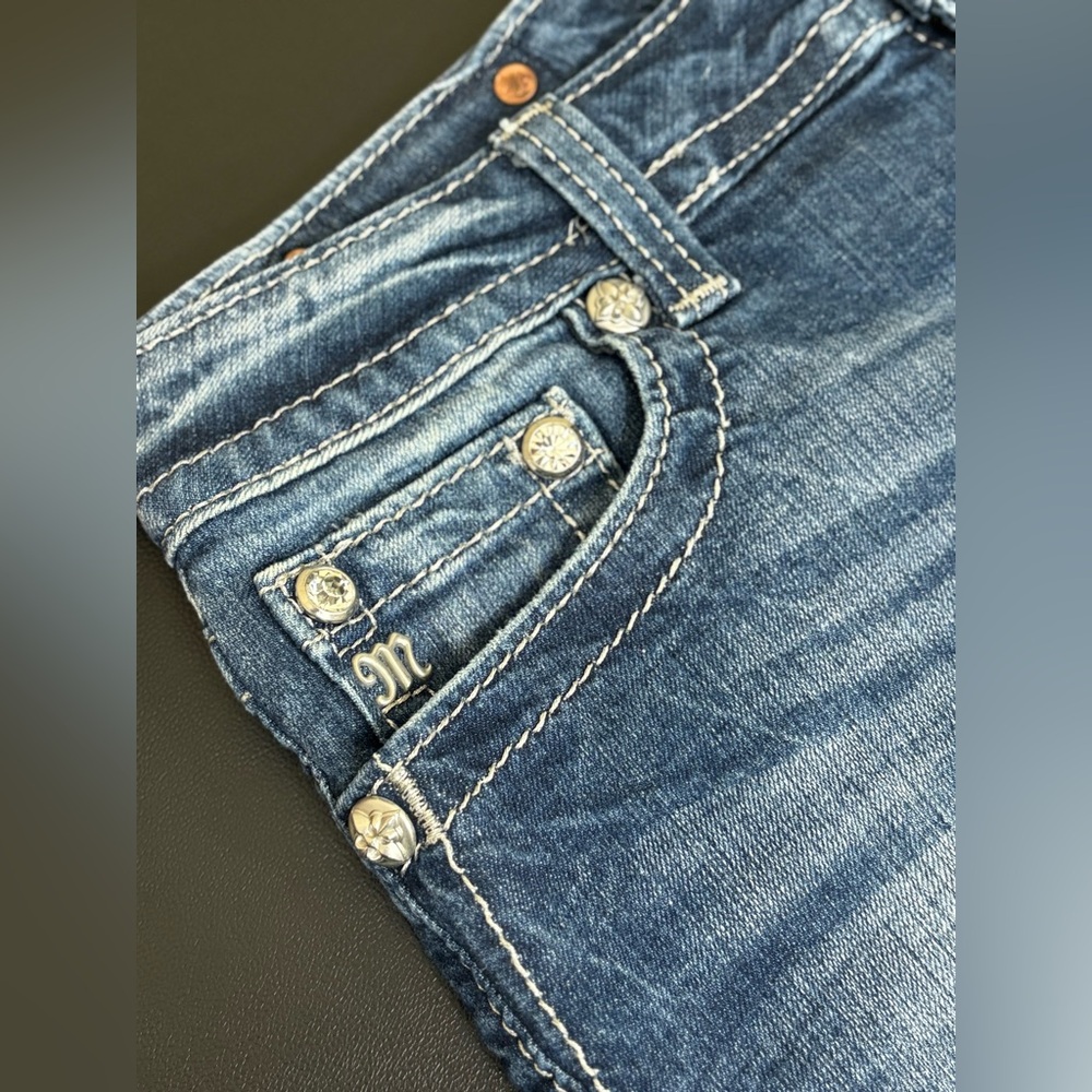 Miss Me Y2K Blue Denim Shorts with Fleur De Lis and Stud Embellishments Size 29 - Picture 6 of 8